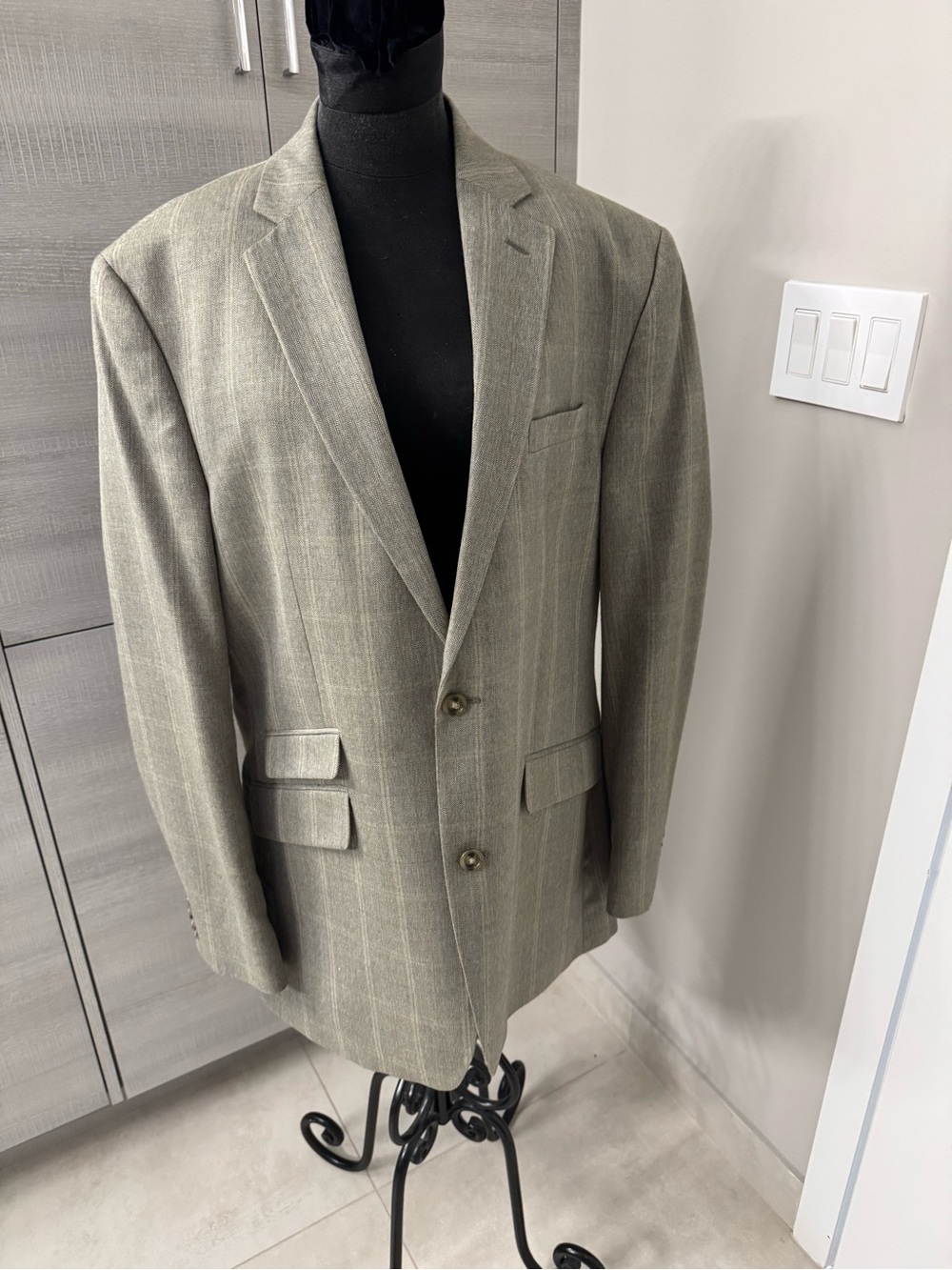 Alan Flusser khaki and beige Two-Button Sport Coat - size 42L